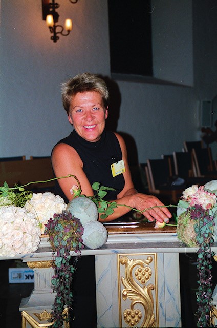 Den anerkjente blomsterdekoratøren Perdis Dankertsen står bak K&HD Store kranser